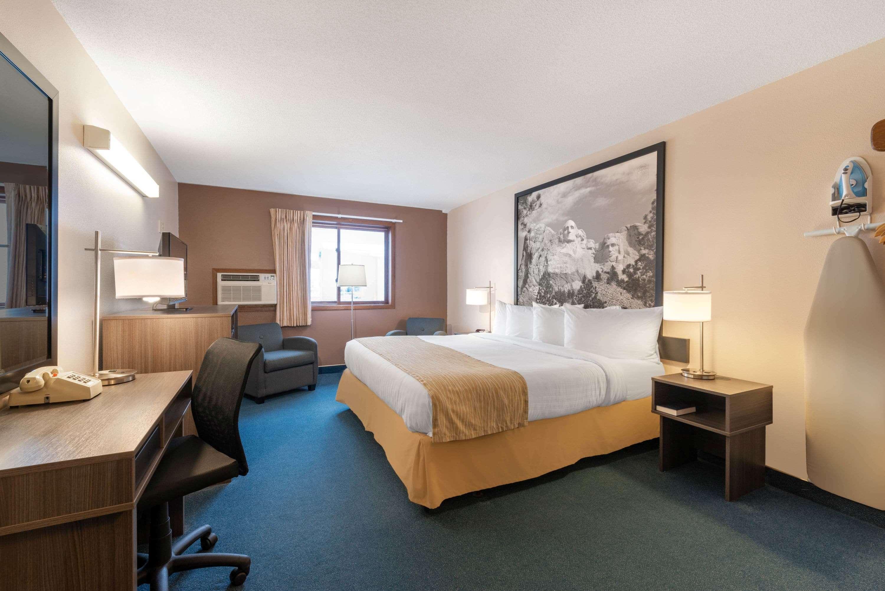 Super 8 By Wyndham Sturgis Hotel Exterior foto